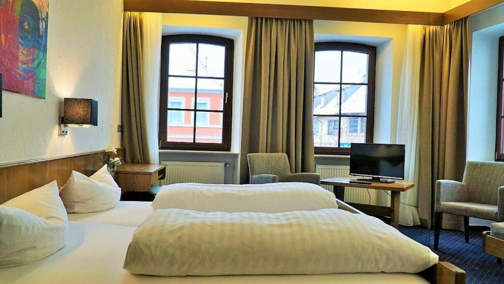 Hotel Zum Goldenen Ochsen Maikammer Zewnętrze zdjęcie